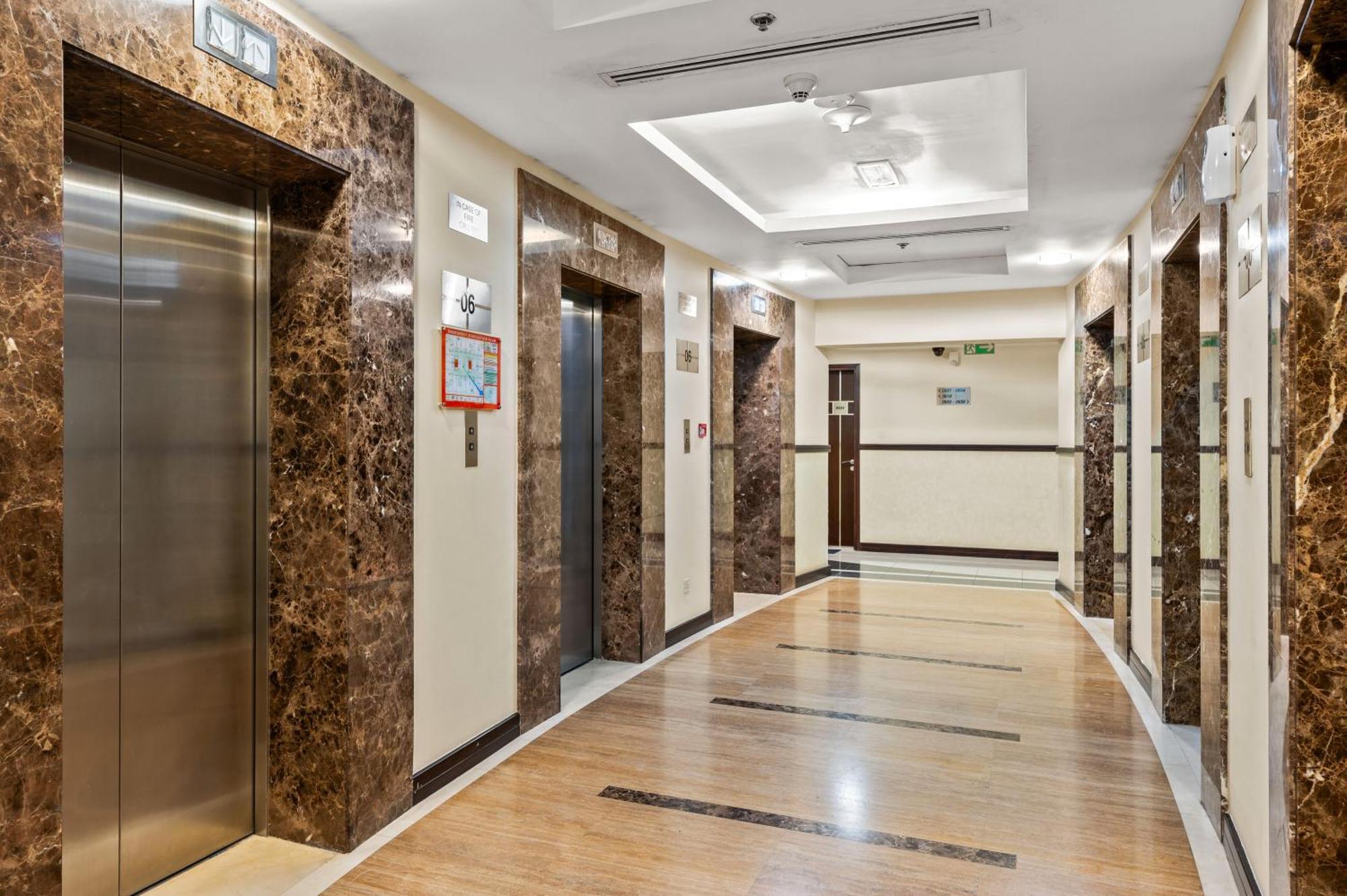 Upscale Full View In Goldcrest View Tower * Dubai