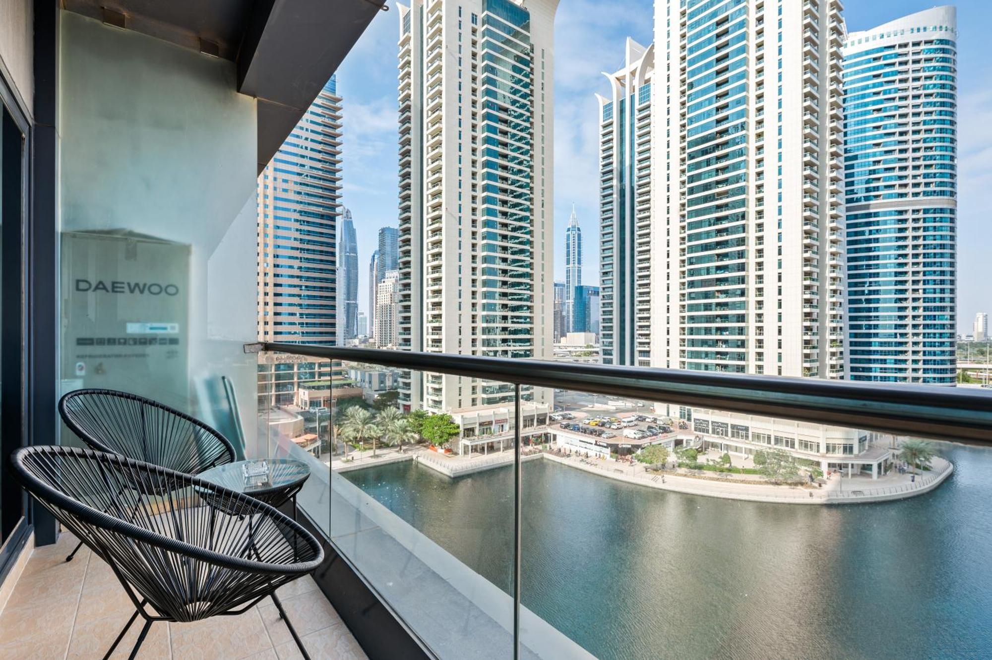 Upscale Full View In Goldcrest View Tower Apartment *