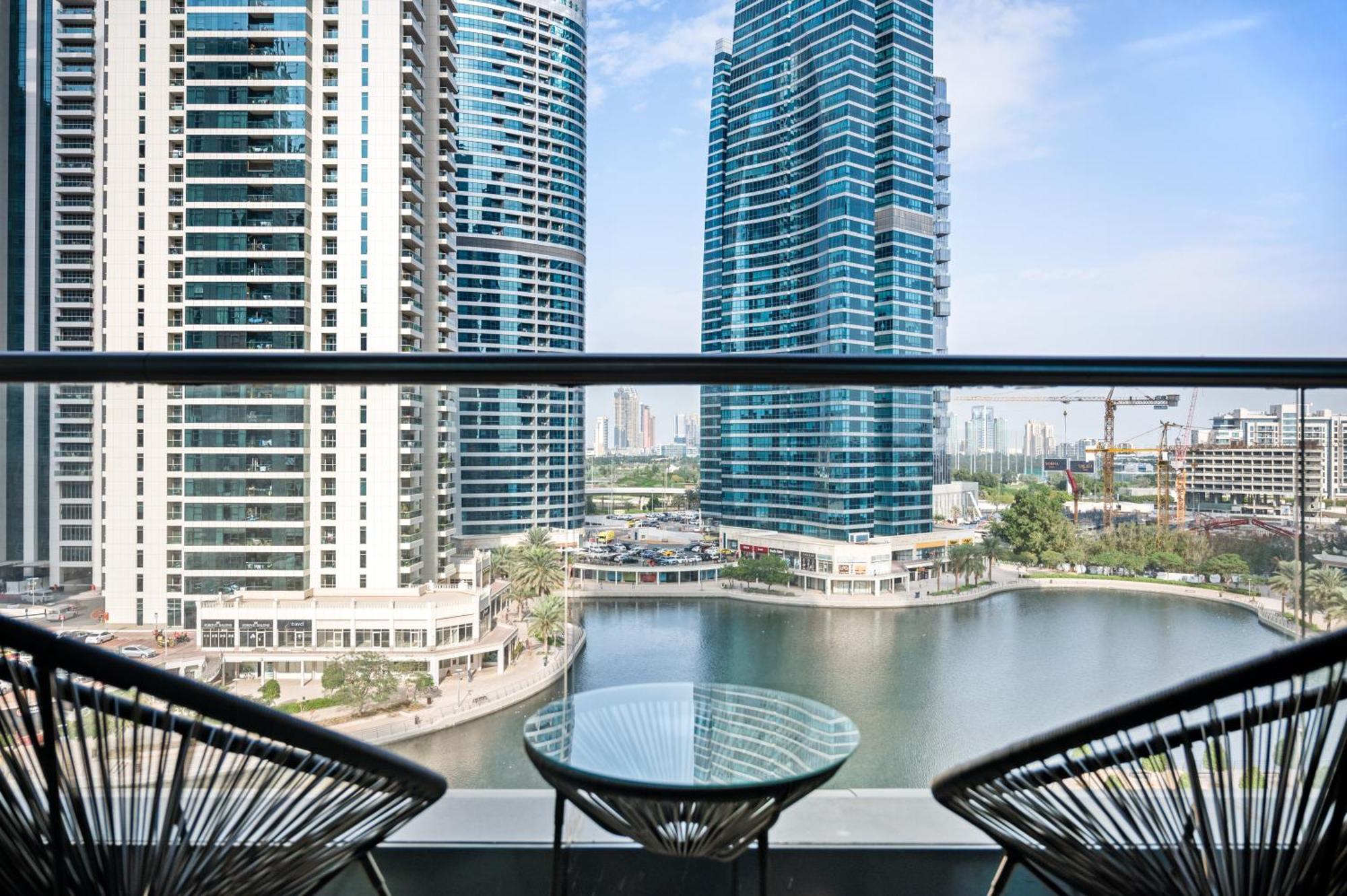 Upscale Full View In Goldcrest View Tower Dubai