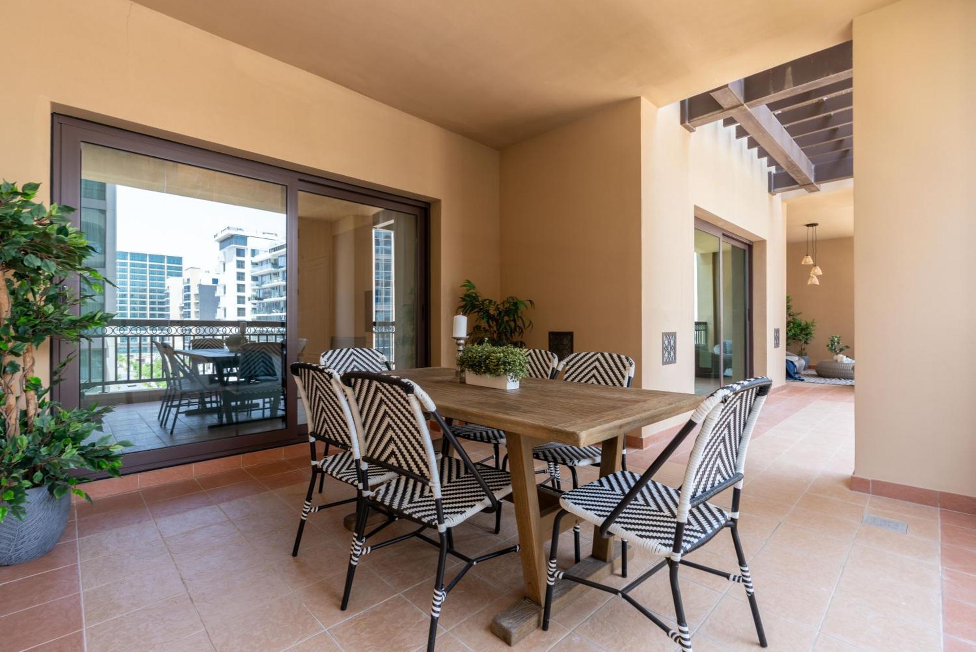 Ultimate / Fairmont Residences The Palm / Designer Luxury / Direct Access / Big Terrace / Partial Sea View *