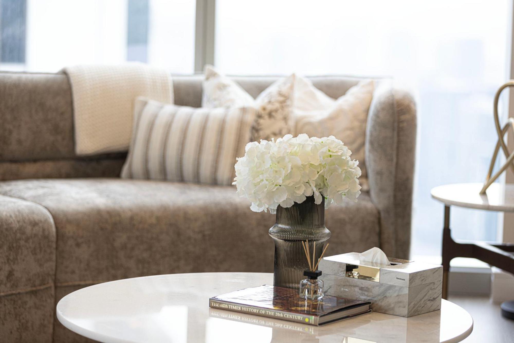 Magnificent - Stylish 3 Bedroom Retreat With A Burj Khalifa View *