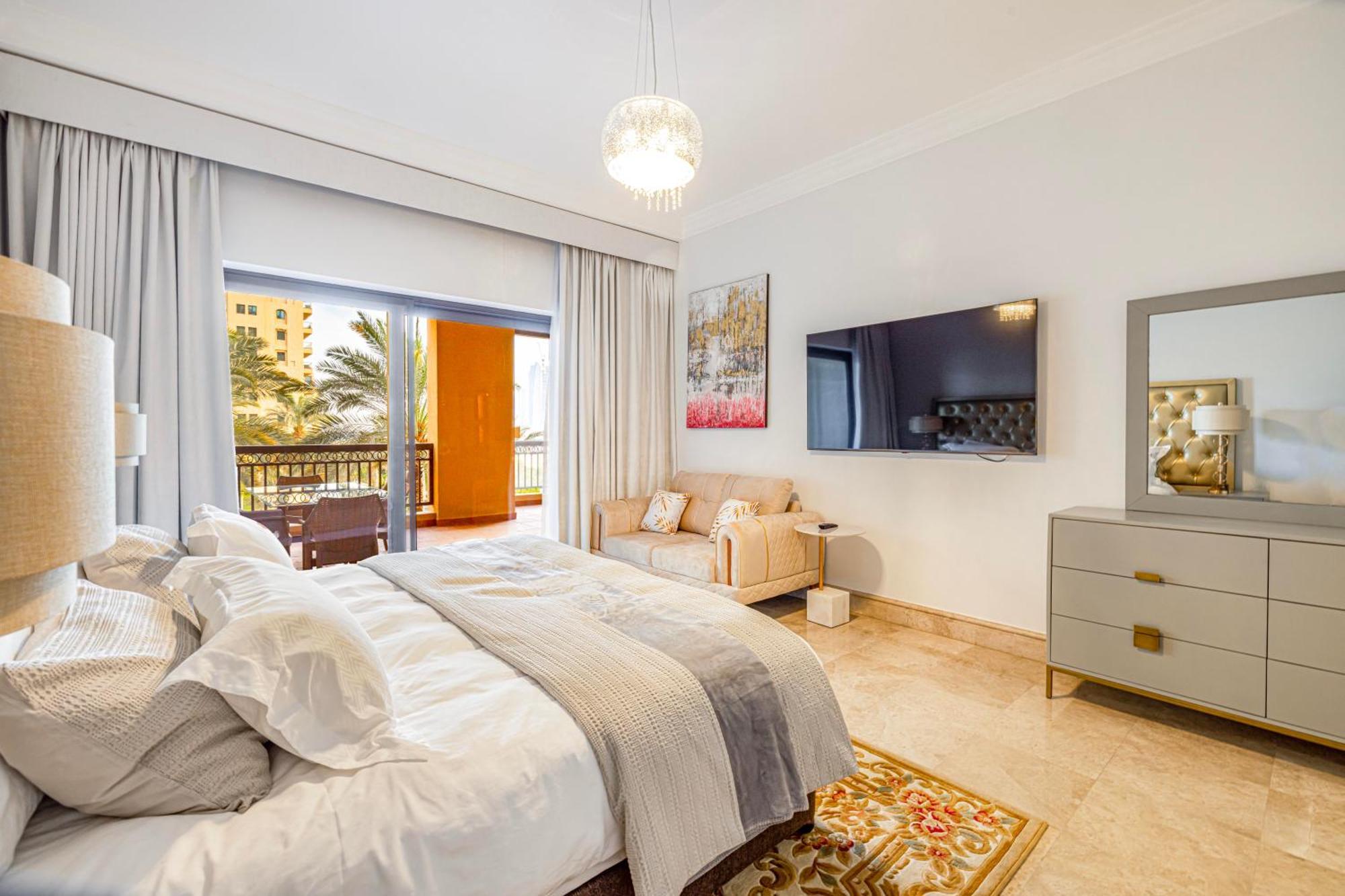 Apartment Fairmont North 2br Sea View Huge Terrace *