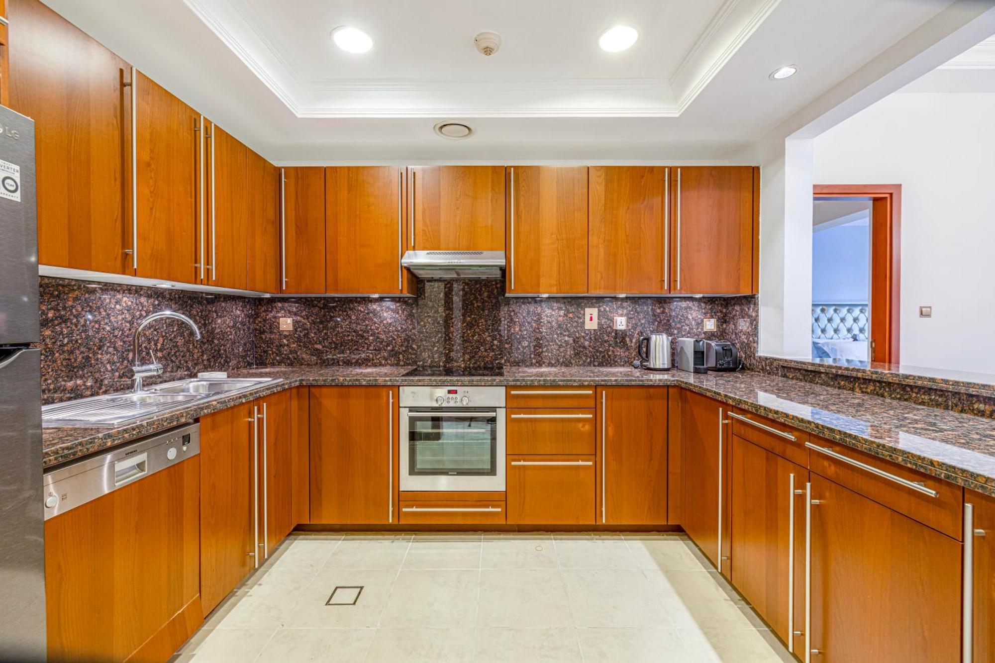 Fairmont North 2br Sea View Huge Terrace *
