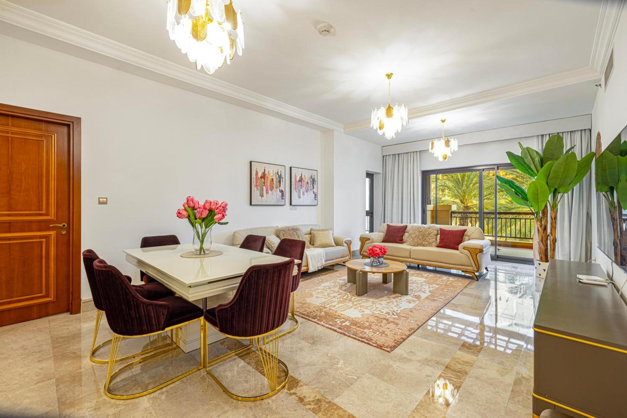 Fairmont North 2br Sea View Huge Terrace Dubai