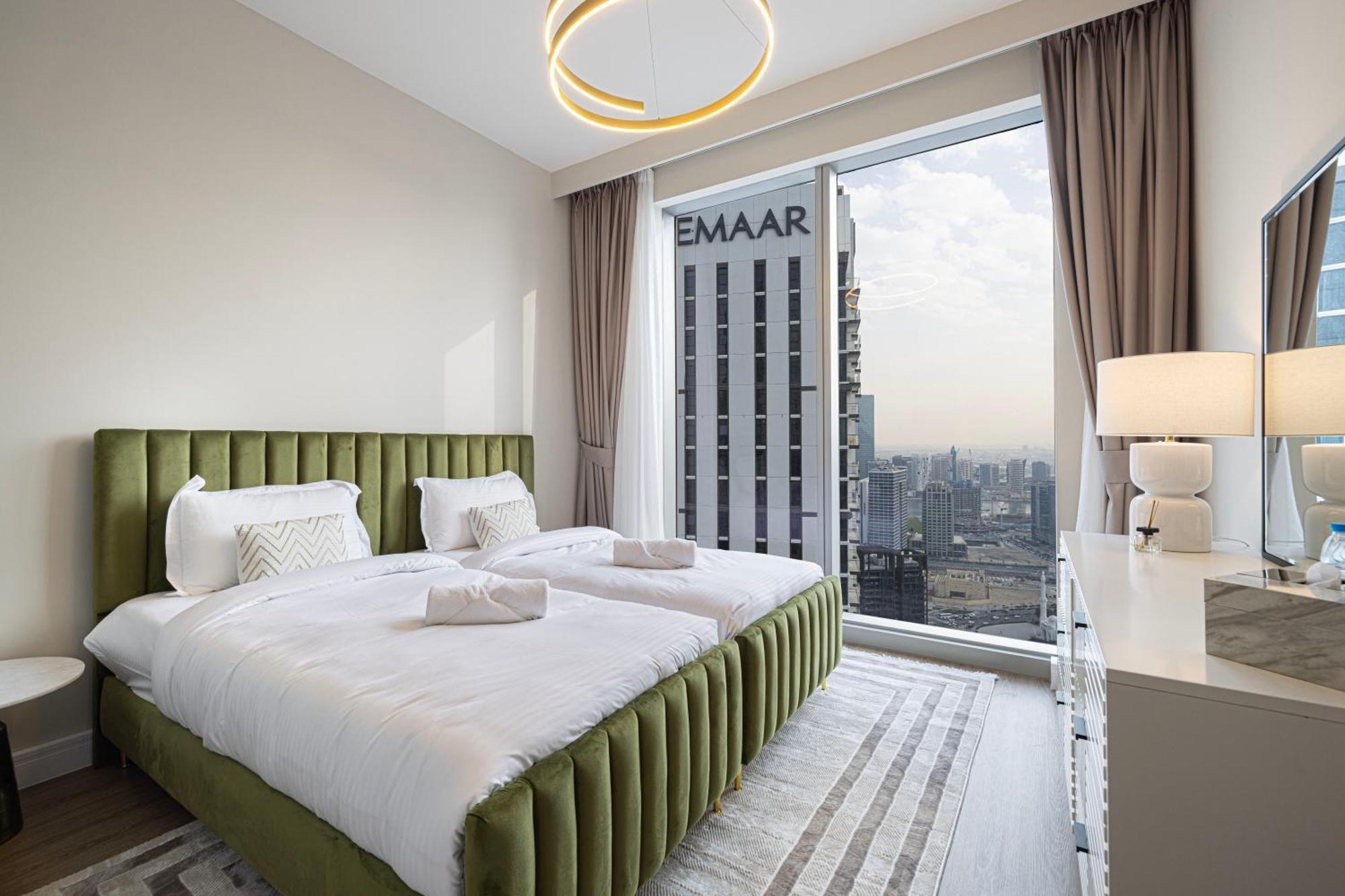 Magnificent - Stylish 3 Bedroom Retreat With A Burj Khalifa View Dubai