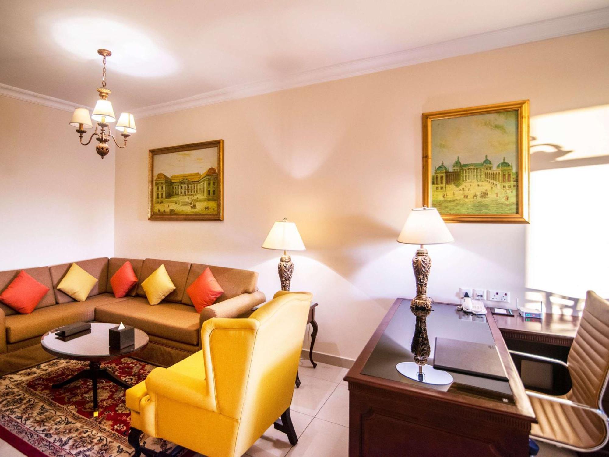 Mercure Barsha Heights And Otel