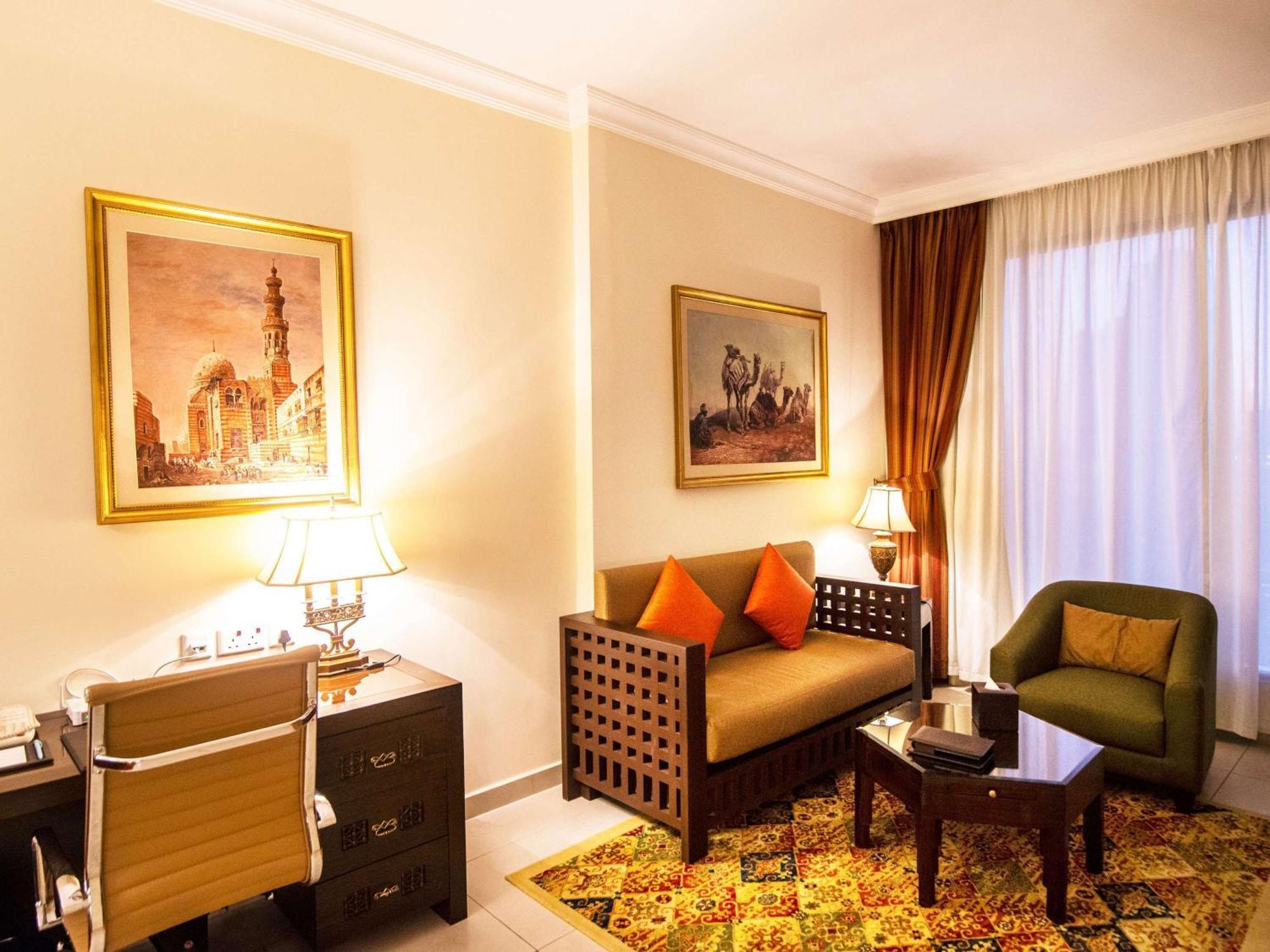 Mercure Barsha Heights And Otel