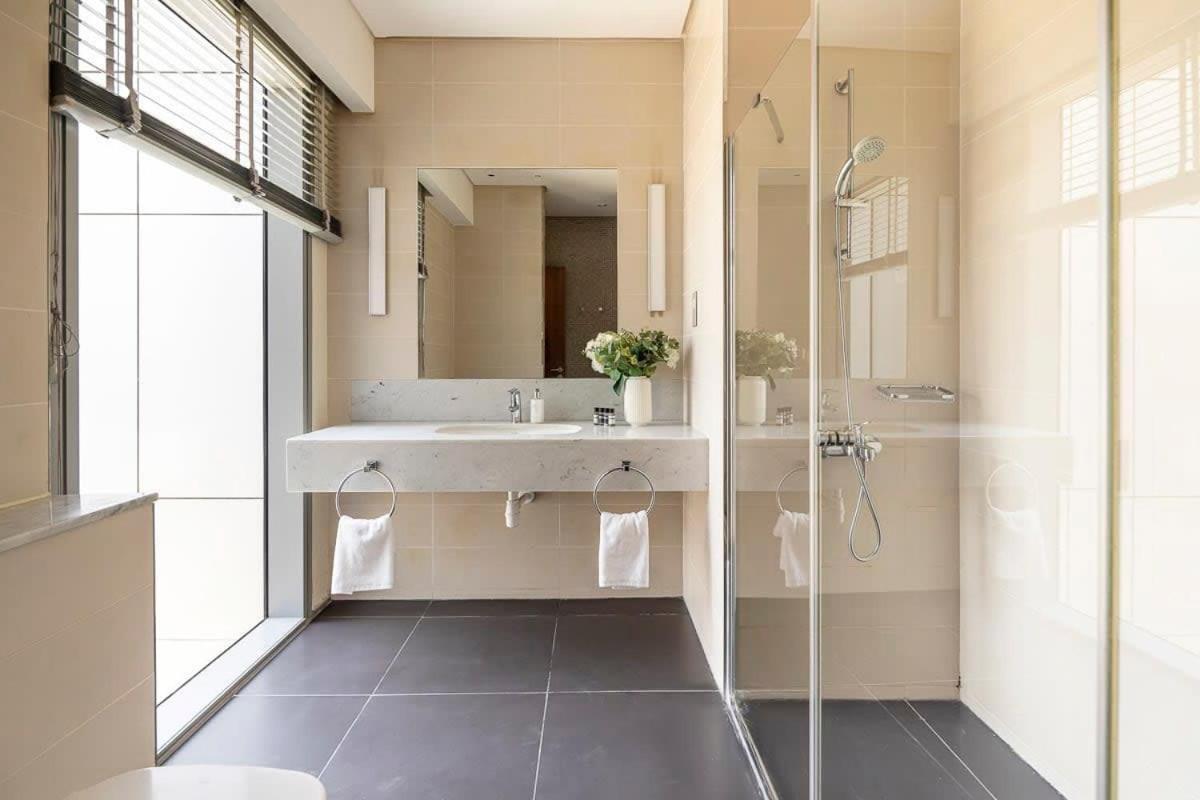 Frank Porter - Park Towers Apartamento