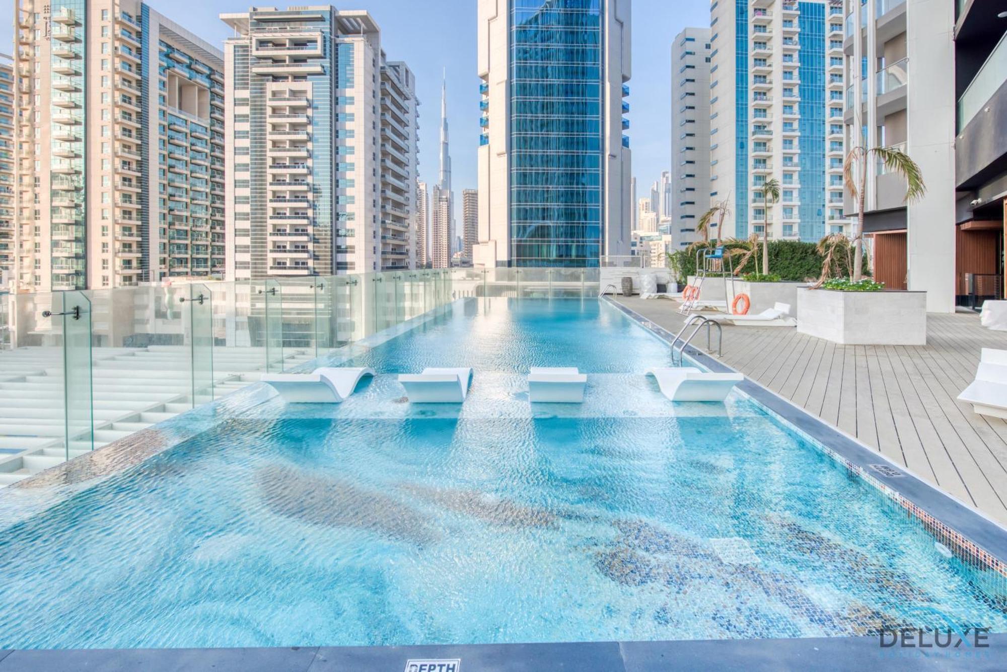 Rate Of The Week Modern With Canal Views By Deluxe Homes * Dubai