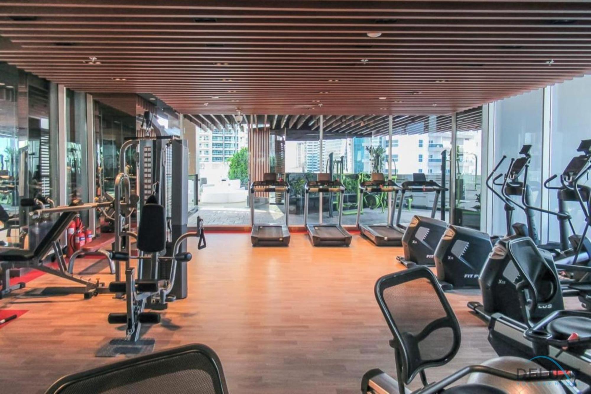 Apartment Rate Of The Week Modern With Canal Views By Deluxe Homes Dubai