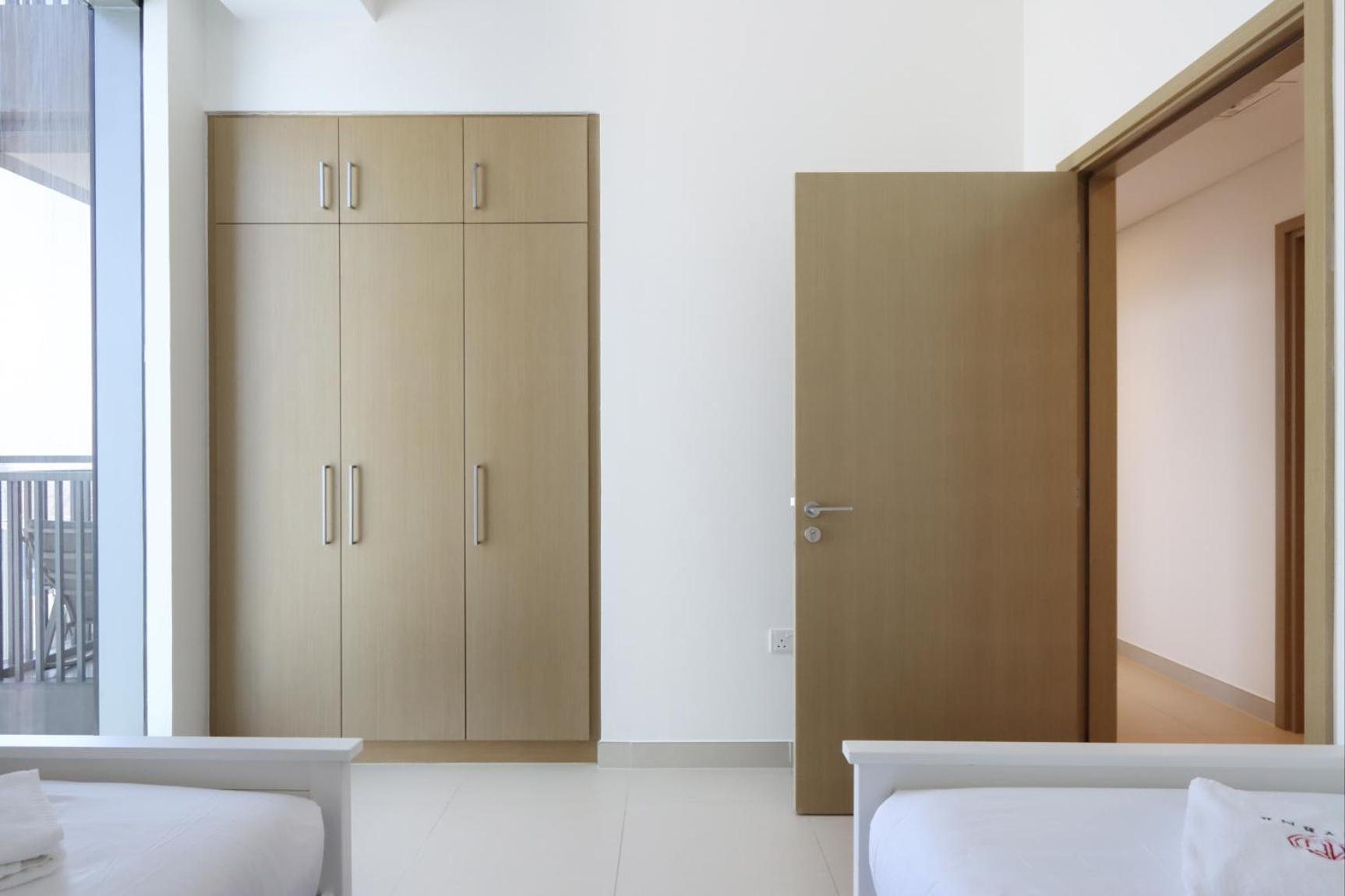 Livbnb - Sea, & Marina View, 3br At 5242 * Dubai