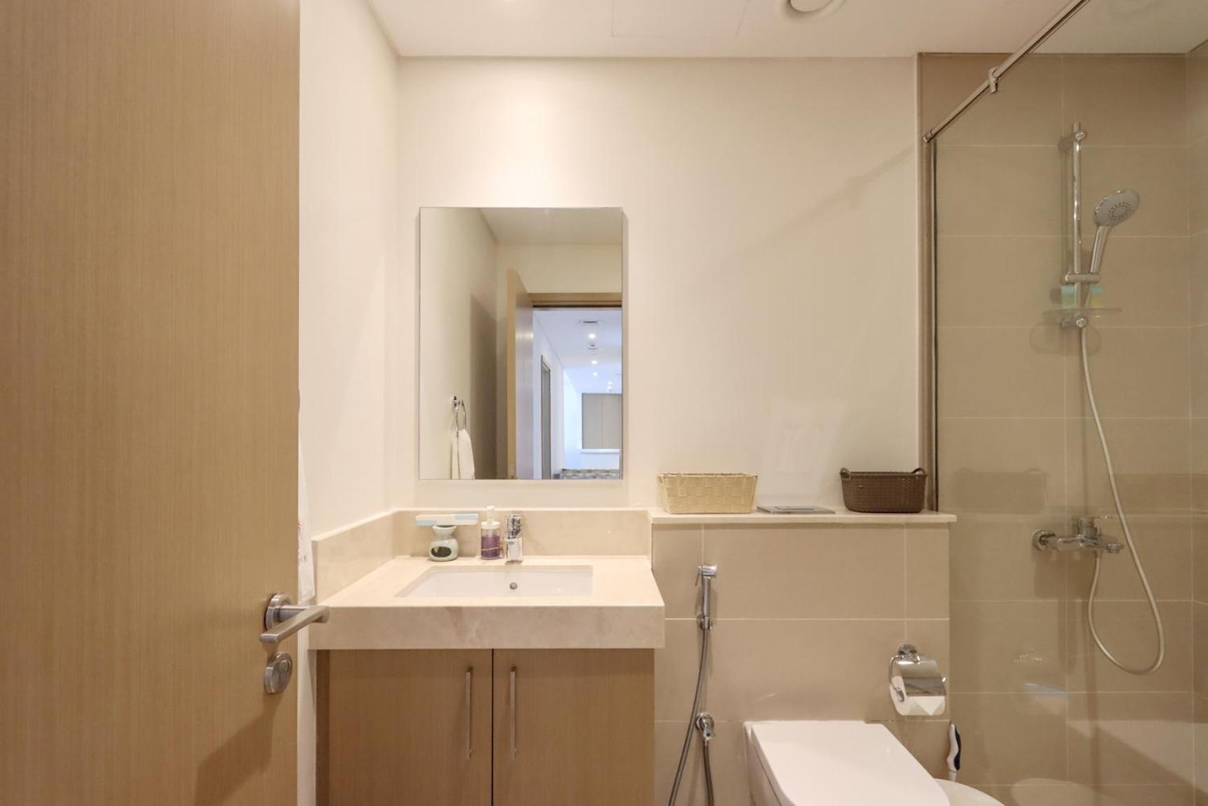 Livbnb - Sea, & Marina View, 3br At 5242 Apartamento
