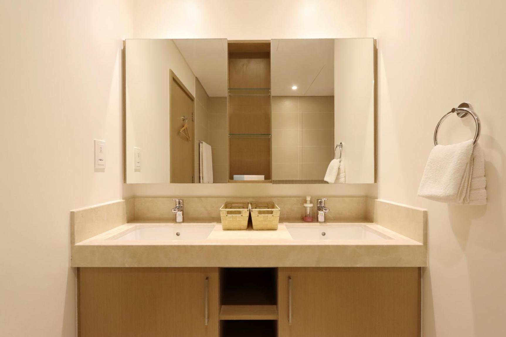 Livbnb - Sea, & Marina View, 3br At 5242 Apartamento Dubai