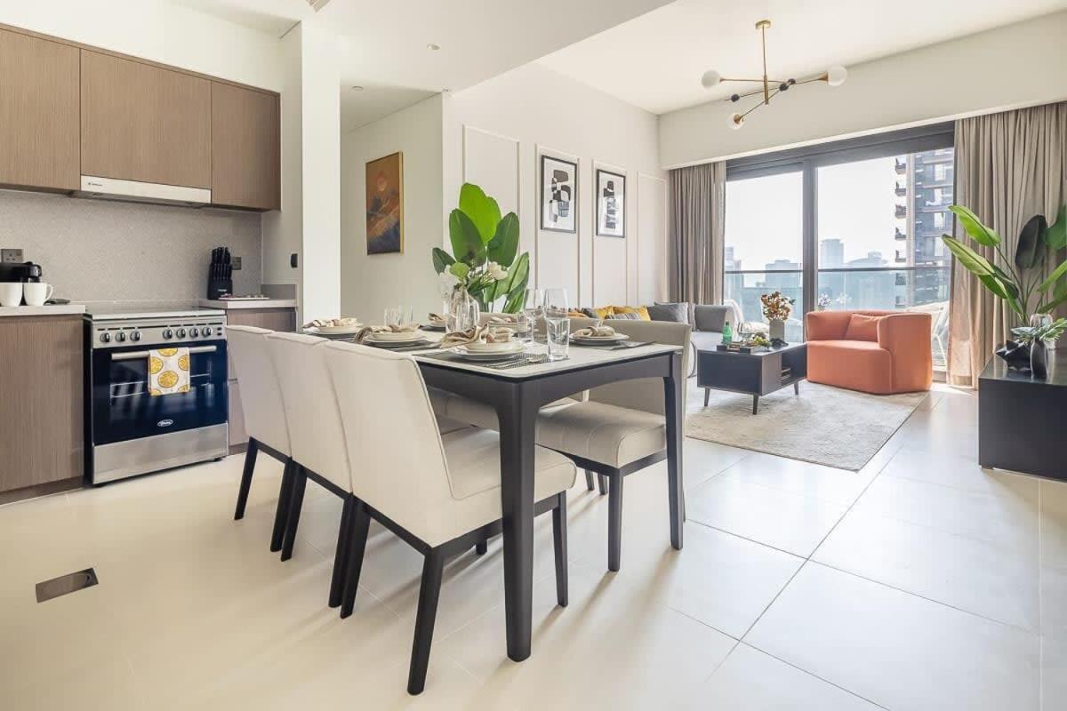 Frank Porter - Act One Tower 1 Apartment *
