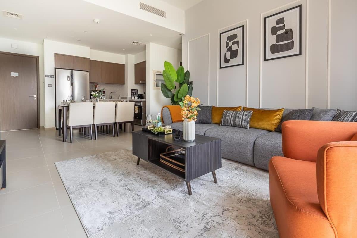 Frank Porter - Act One Tower 1 Apartment Dubai
