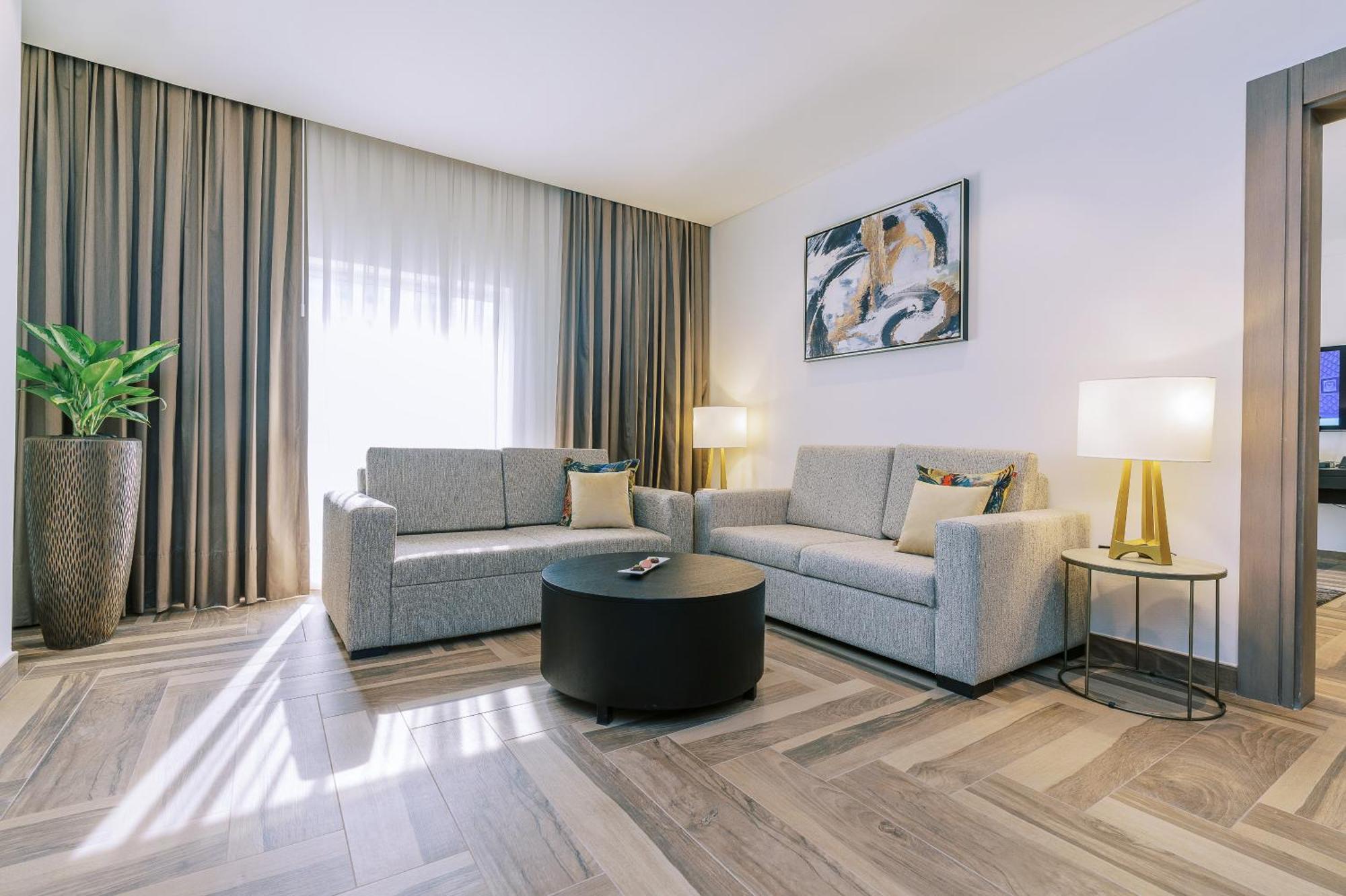 Hotel Khalidia Palace By Mourouj Gloria Dubai