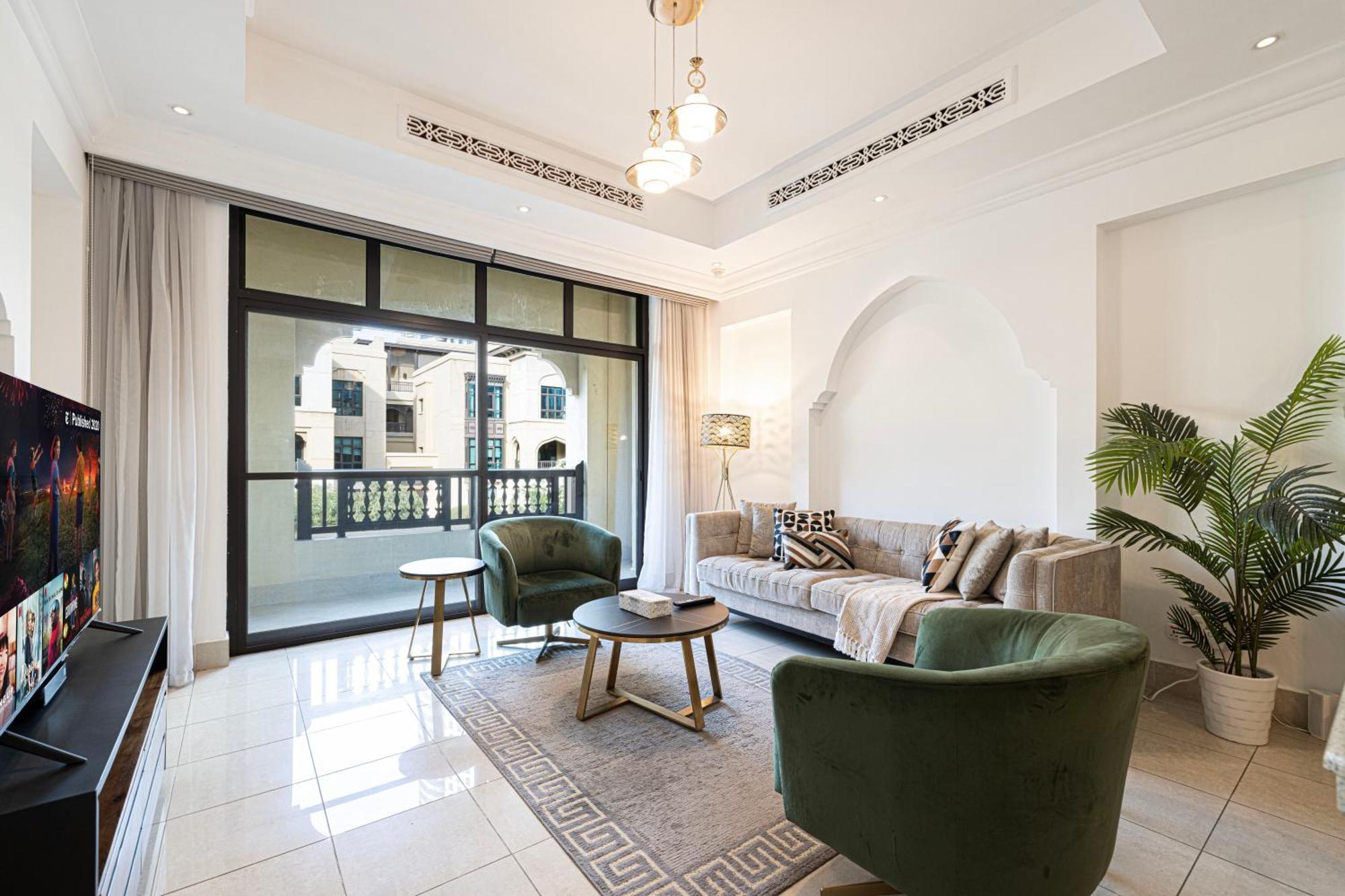 Lux 2br Retreat Steps From Mall&burj Khalifa