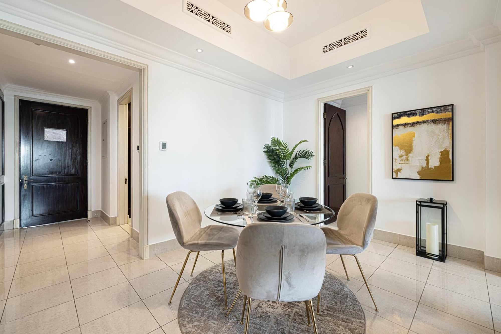 Lux 2br Retreat Steps From Mall&burj Khalifa