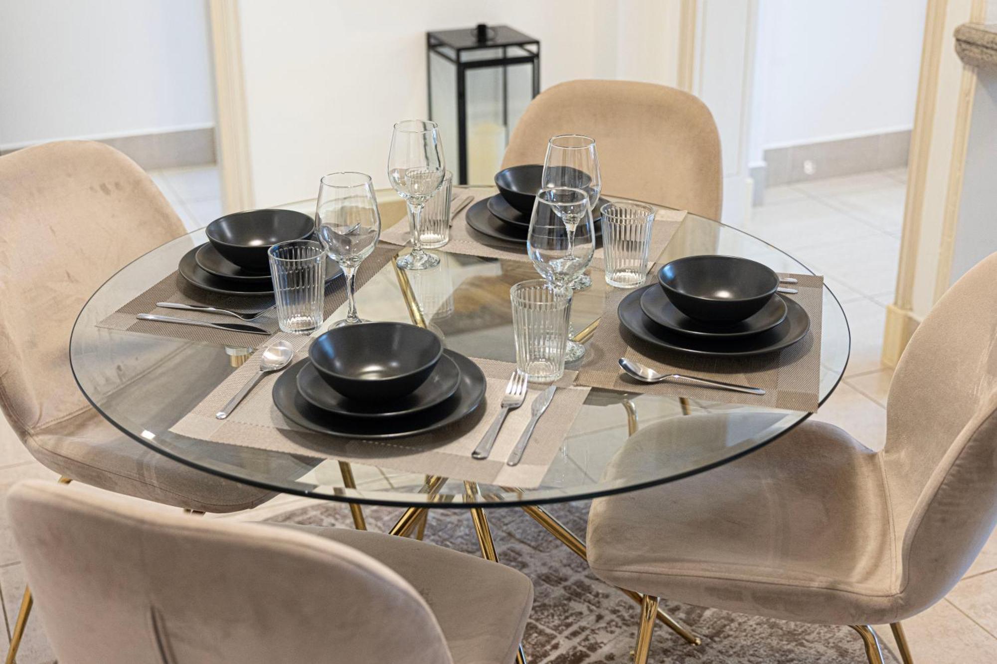 Lux 2br Retreat Steps From Mall&burj Khalifa Apartment Dubai