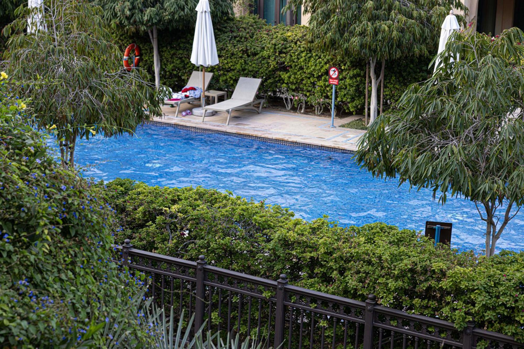 Lux 2br Retreat Steps From Mall&burj Khalifa Apartment *