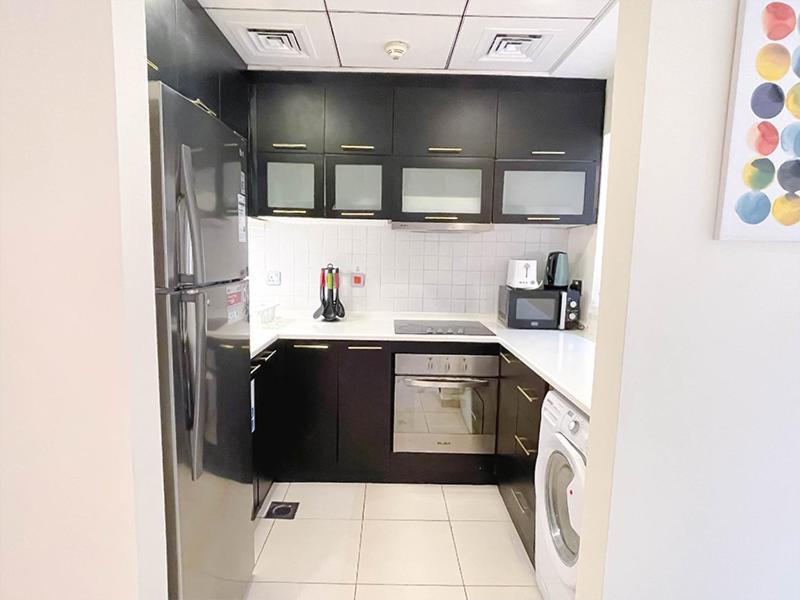 Rh- Living In Style, Large 1 Bedroom With Open Terrace, Marina Apartment Dubai