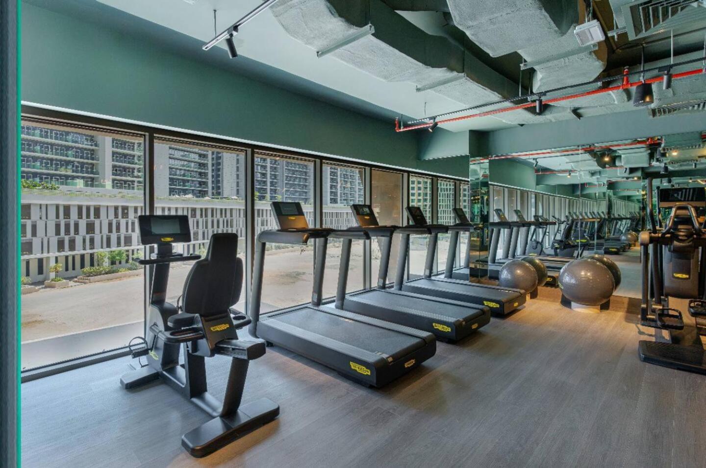Daire Trendy Studio! Walk To Burj Khalifasleeps 3! Dubai