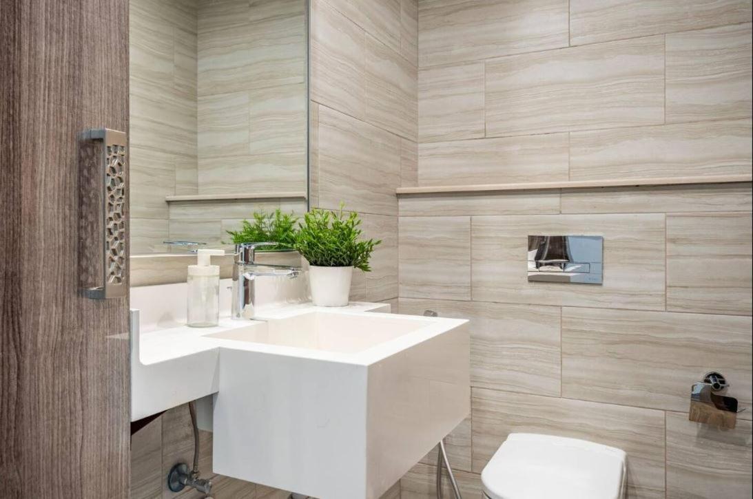 One Bed Mbl Jlt Daire