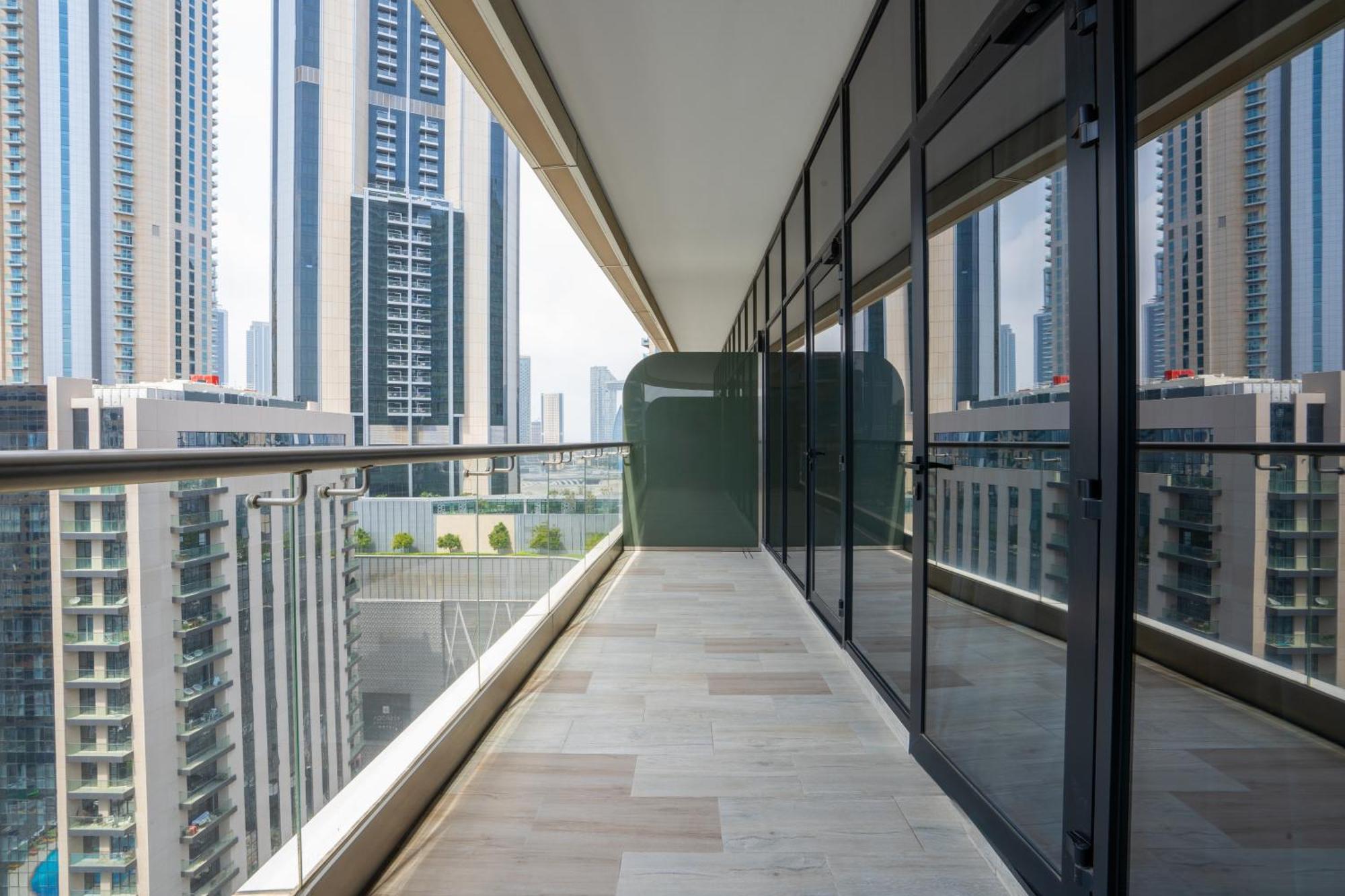 Rh- Modern Comfort & Bright 1br Near Mall, Views Apartment Dubai