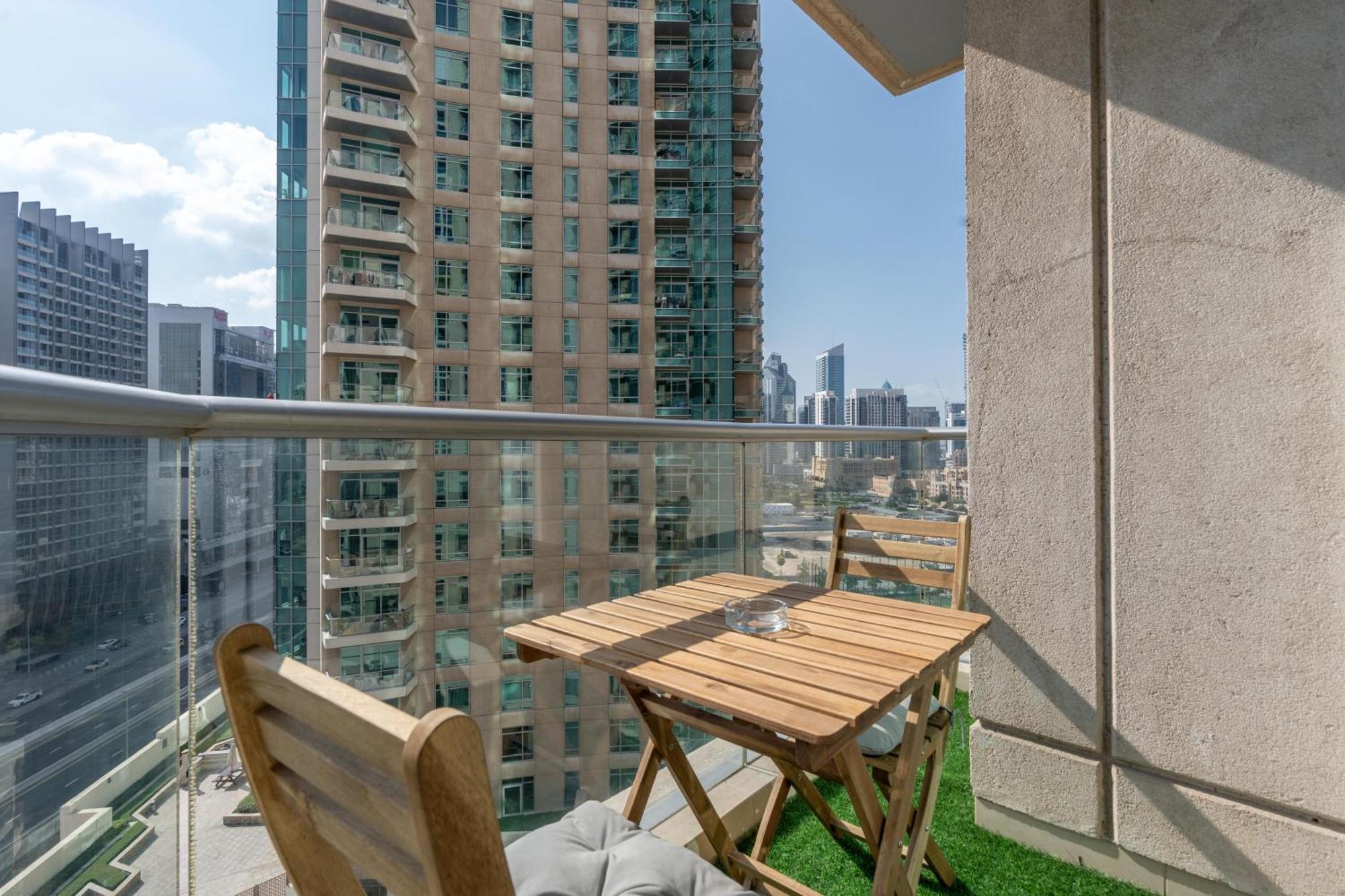 Lux Burj Views Tower I Downtown Apartment