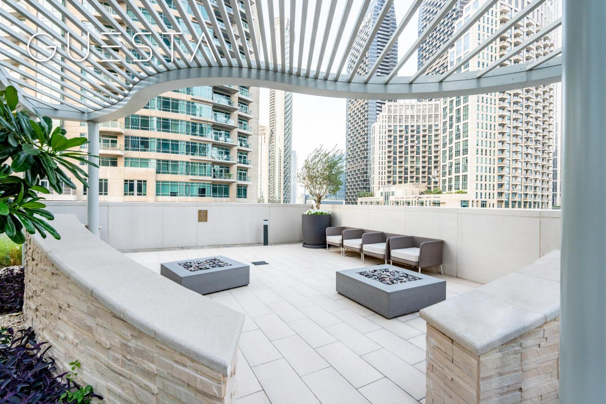 Apartment Tower By Emaar, Downtown *