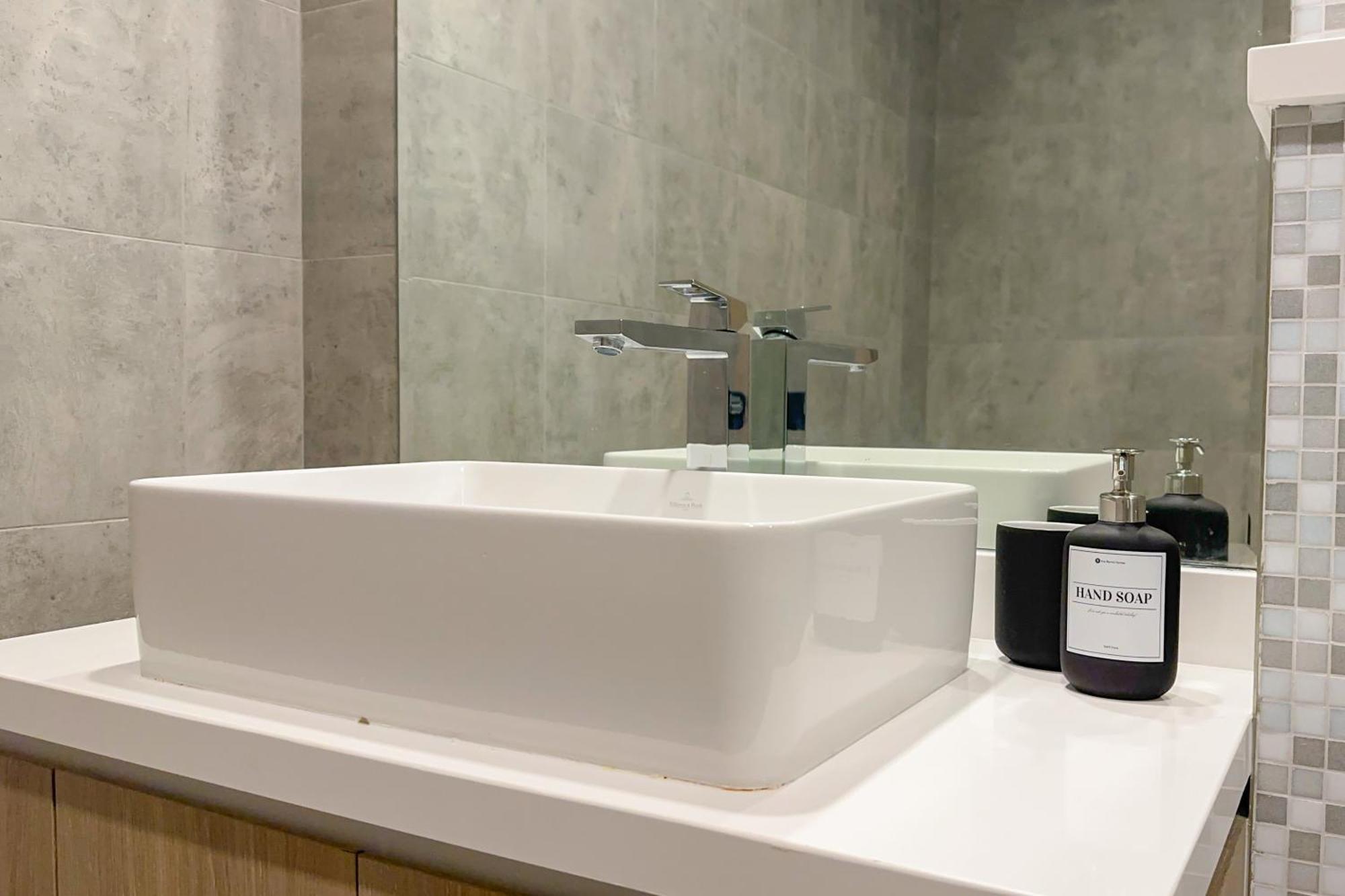 Luxury 1br In Marina Private Pool (adults Only) Apartment Dubai