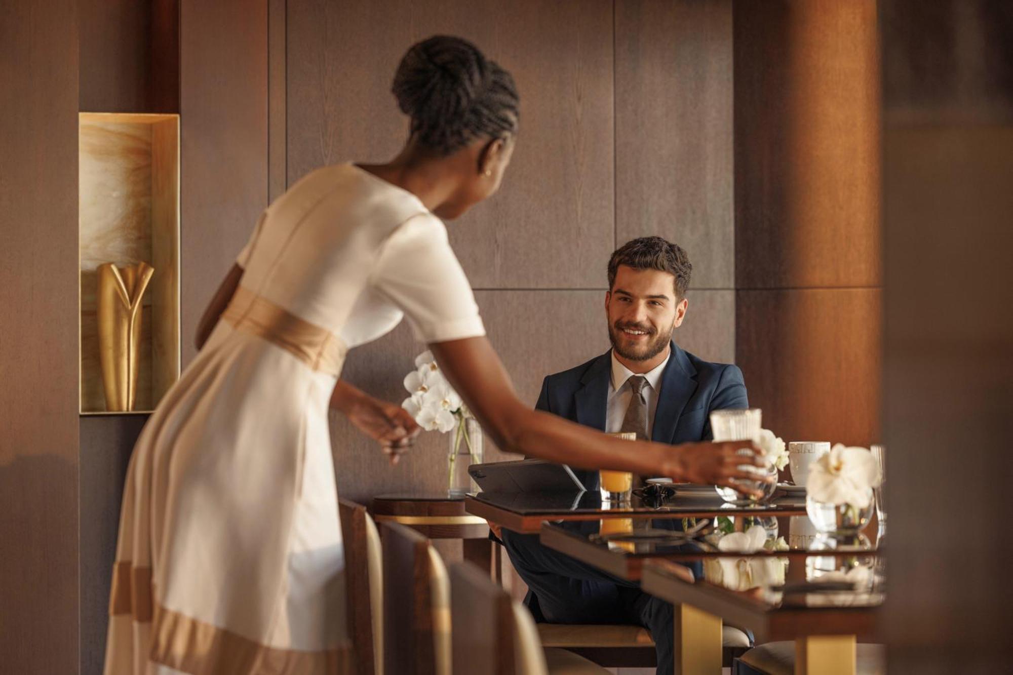 Jumeirah Emirates Towers Hotel