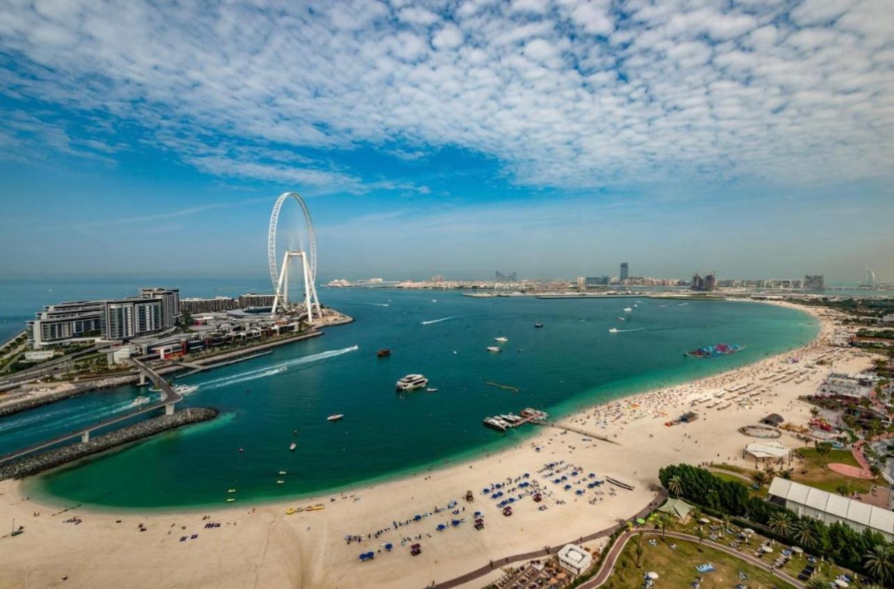 Seaview Beach Jbr - Walk To Beach - Gym - Pool - Metro Station Dubai