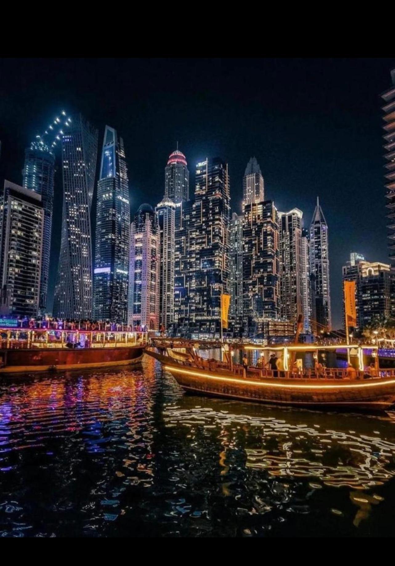 Hostel Seaview Beach Jbr - Walk To Beach - Gym - Pool - Metro Station Dubai