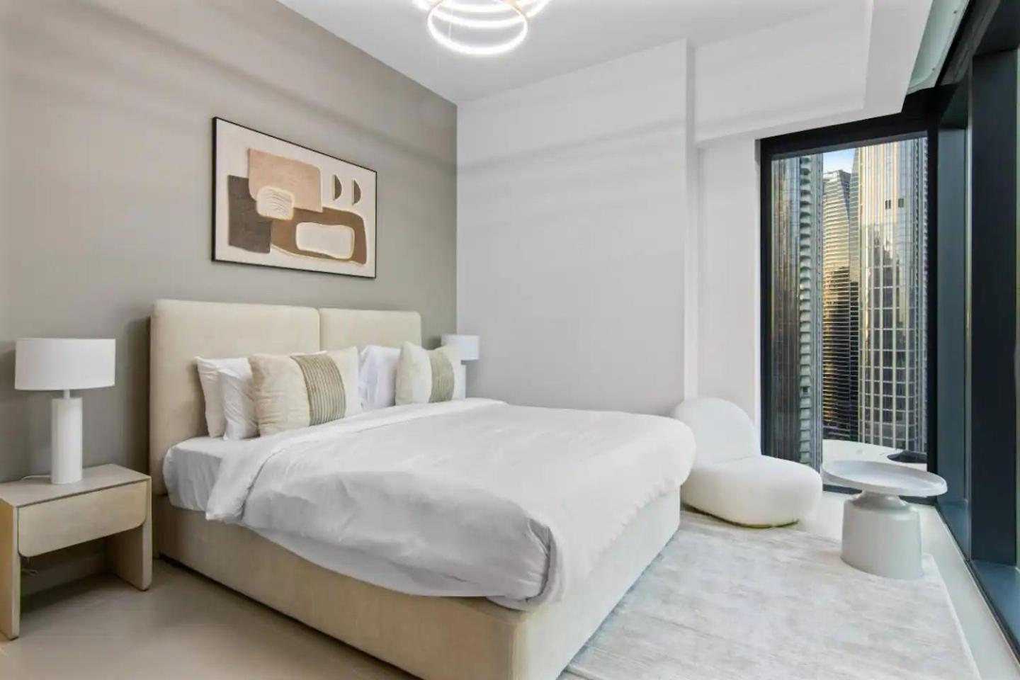 Spacious And Overlooking Burj & Fountains Dubai