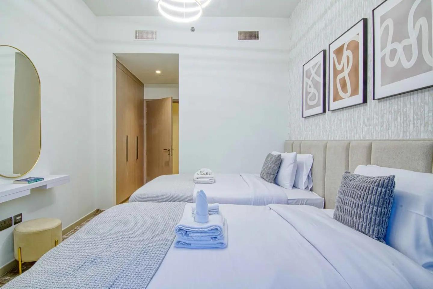Spacious And Overlooking Burj & Fountains Dubai