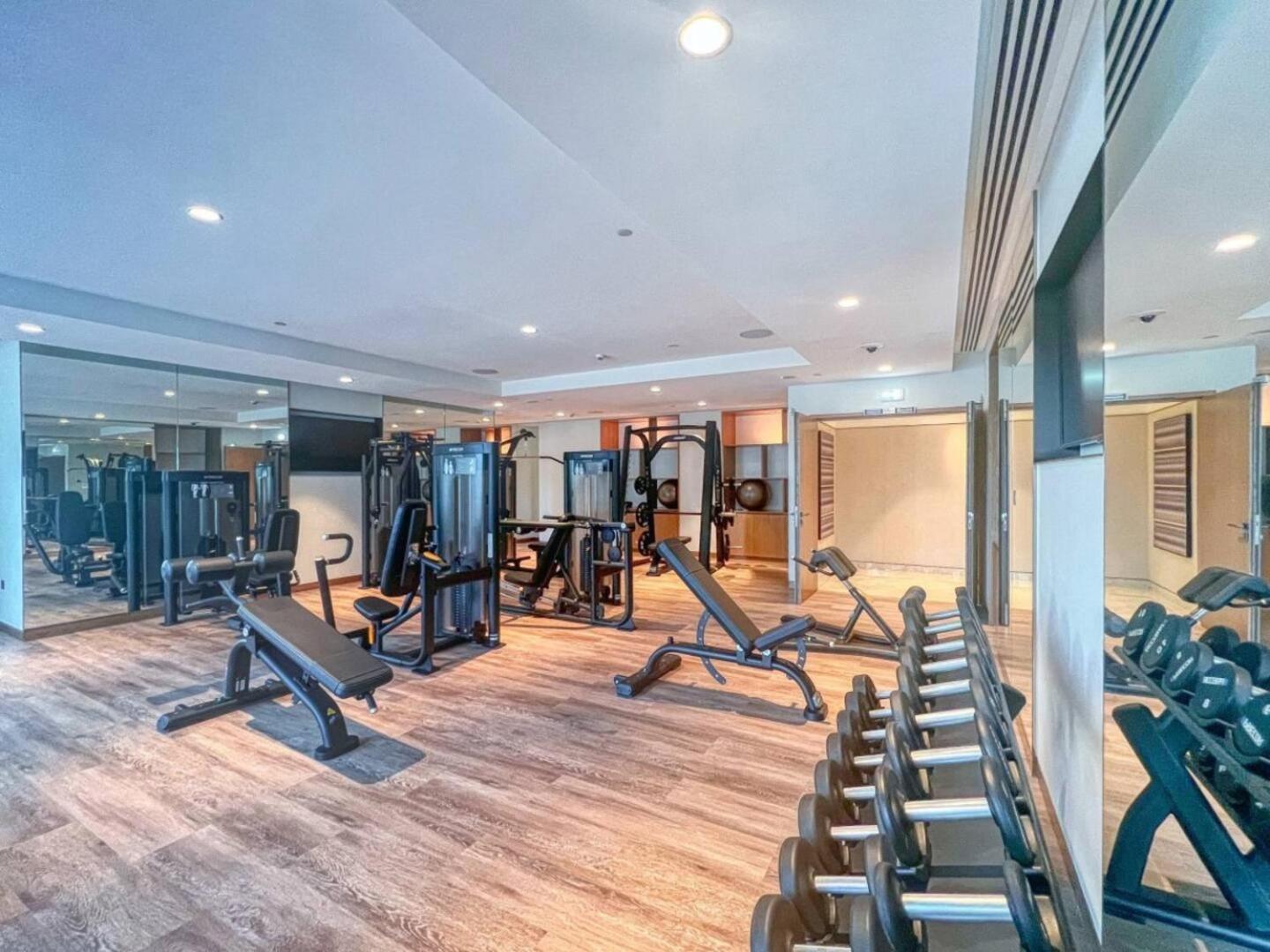 Spacious And Overlooking Burj & Fountains Dubai