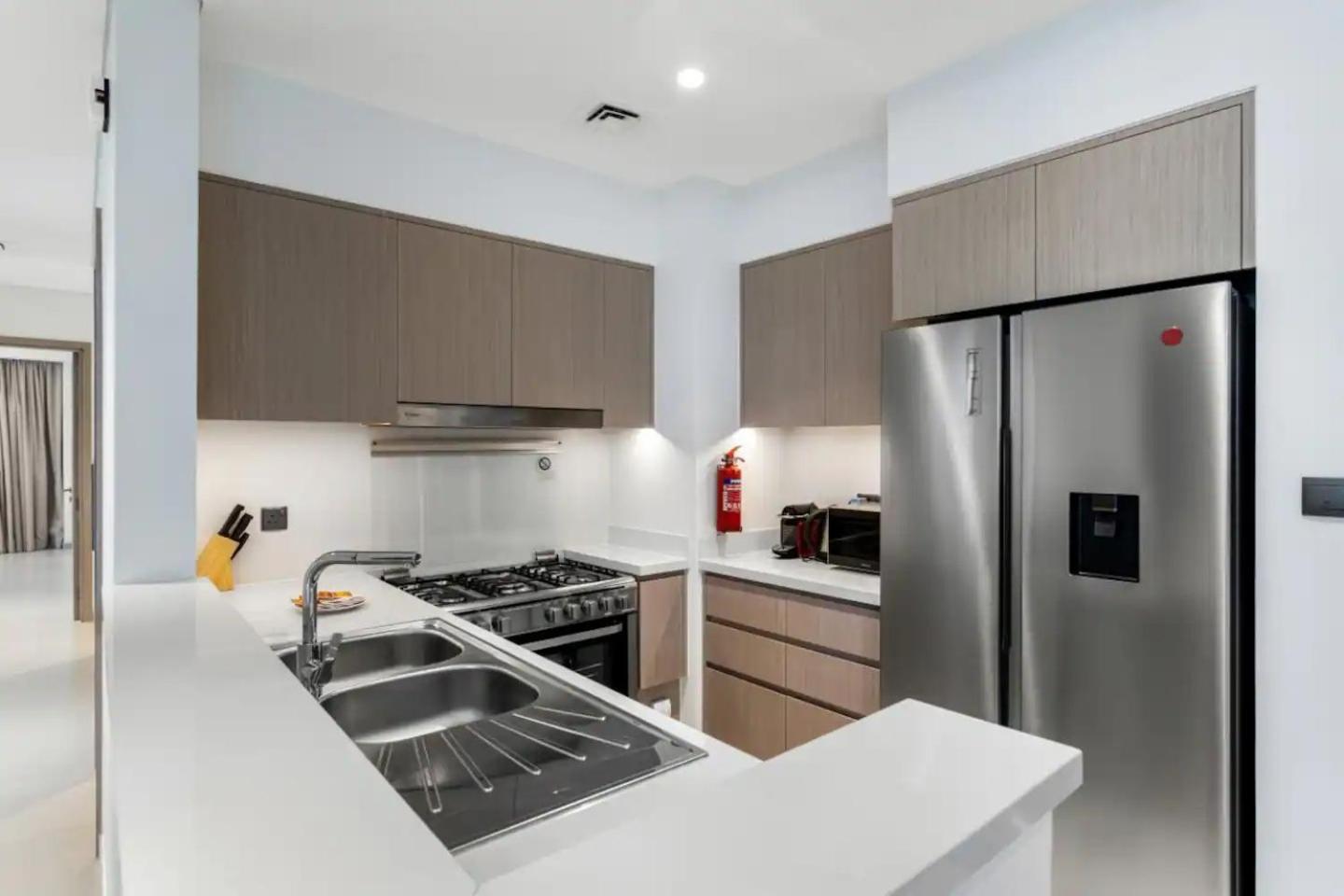 Apartment Spacious And Overlooking Burj & Fountains Dubai