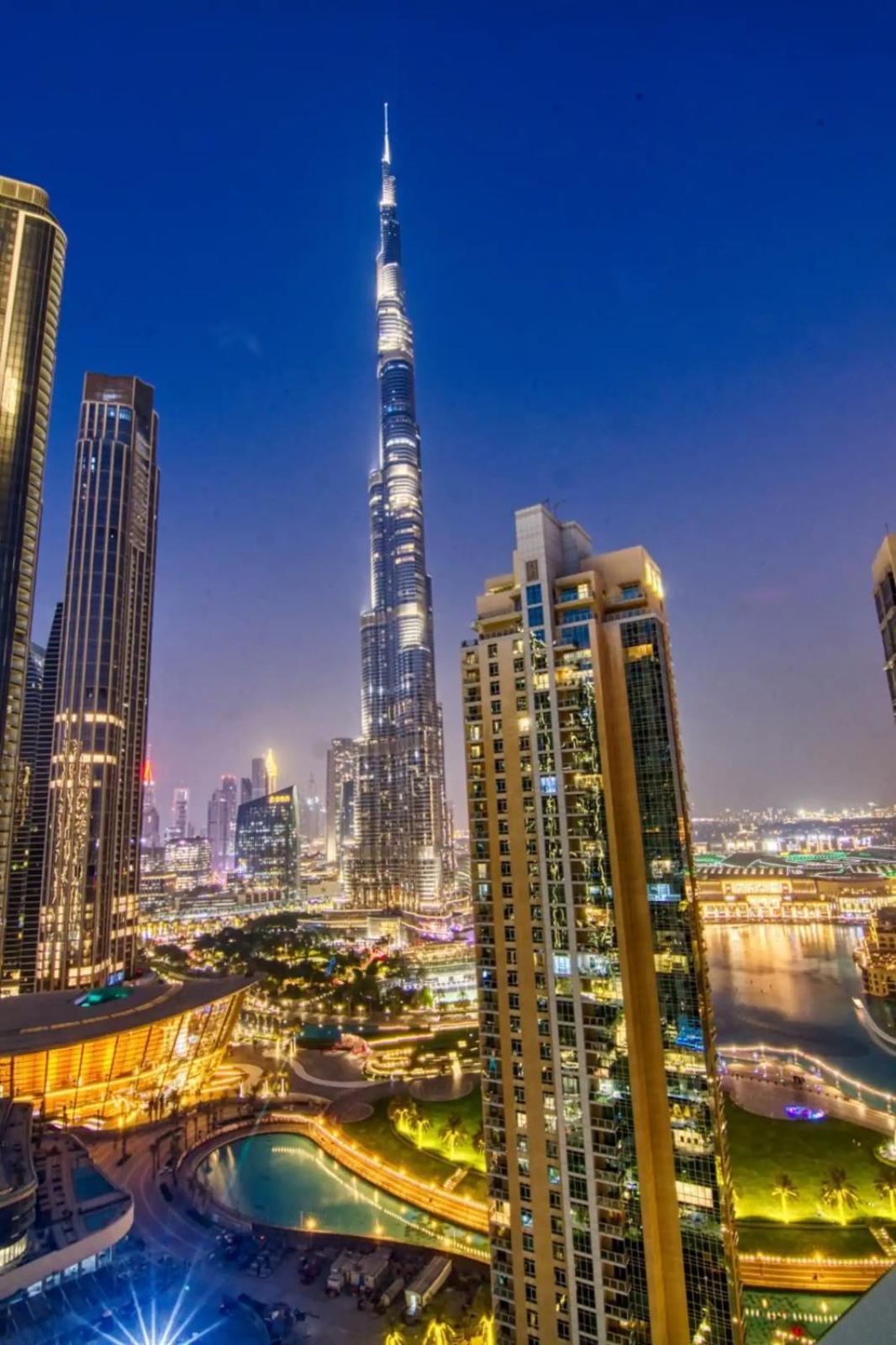 Apartment Spacious And Overlooking Burj & Fountains Dubai