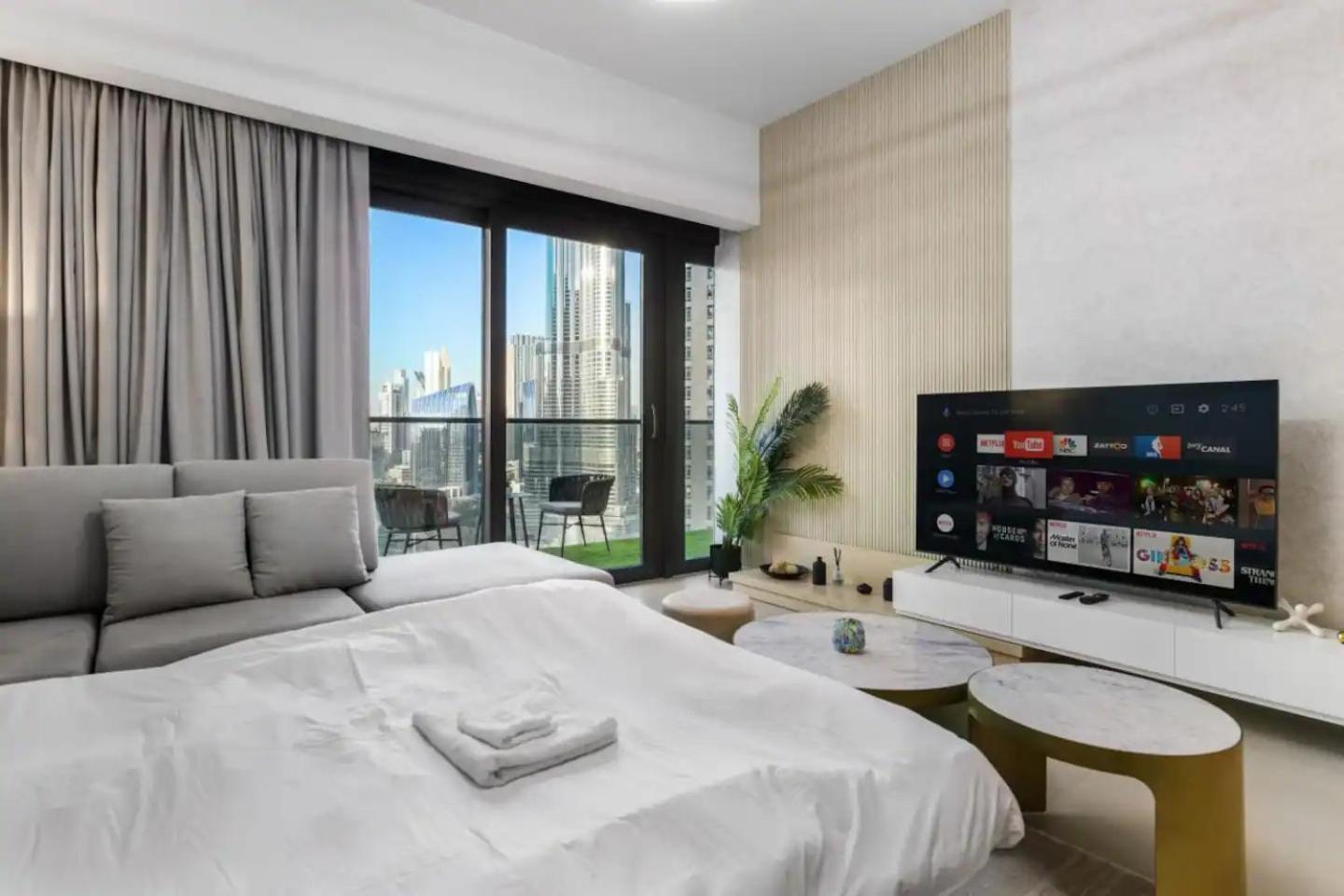 Apartment Spacious And Overlooking Burj & Fountains Dubai