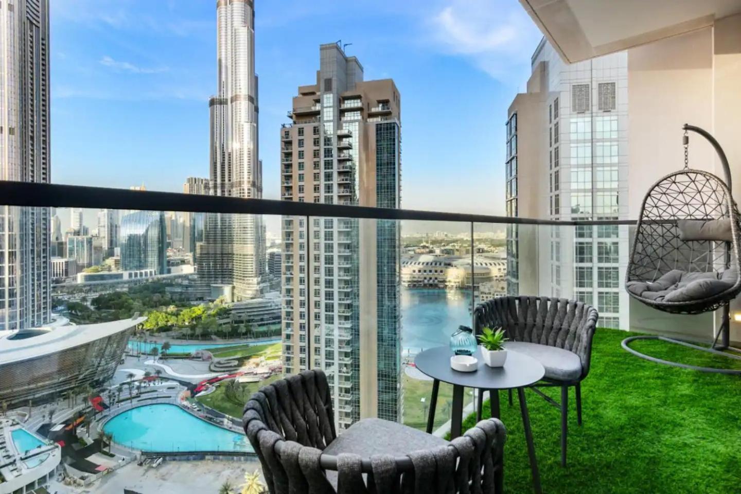 Apartment Spacious And Overlooking Burj & Fountains Dubai
