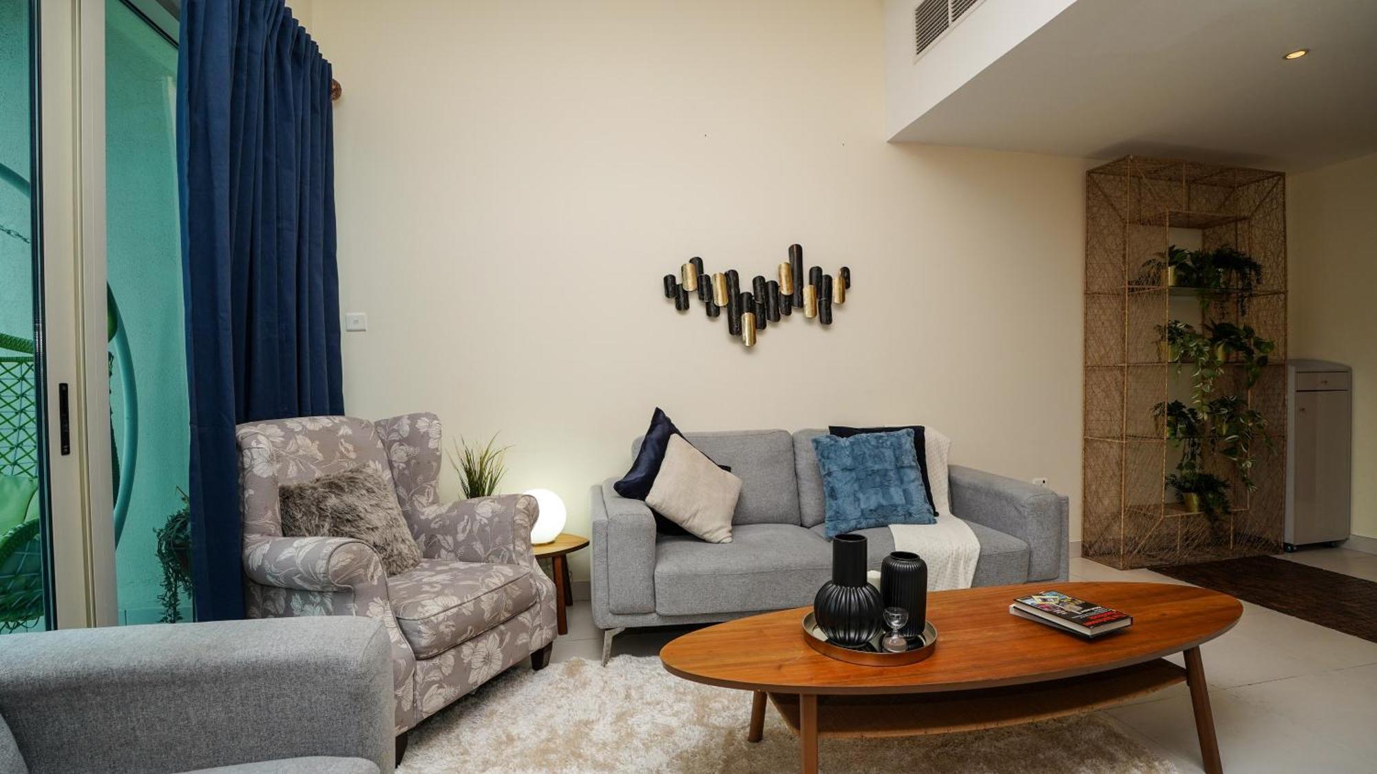 Marina View 2 Bed Apartment-bluebell-by Grand Vista Dubai