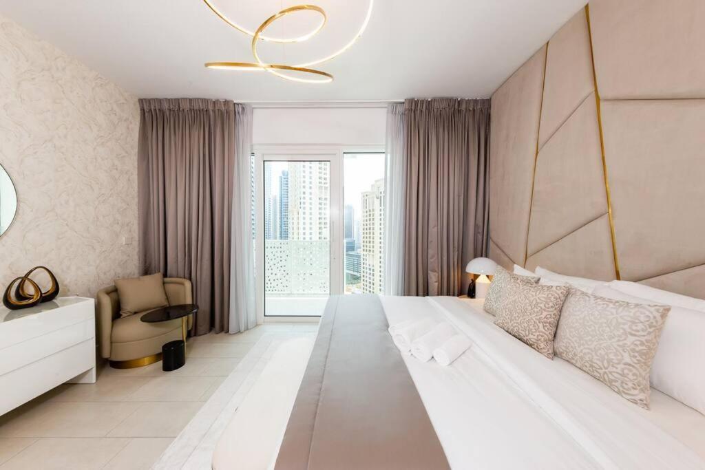Luxury And Comfy 1br In Jbr Near The Apartment