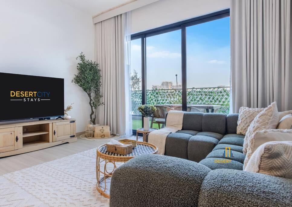 Fully Furnished 2 Bed In Jvc, Hosted By Desert Apartment