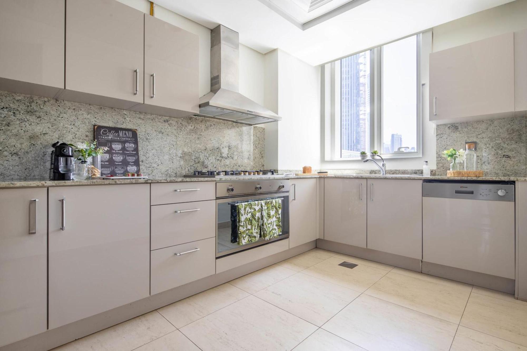 Apartment Frank Porter - Mon Reve Dubai