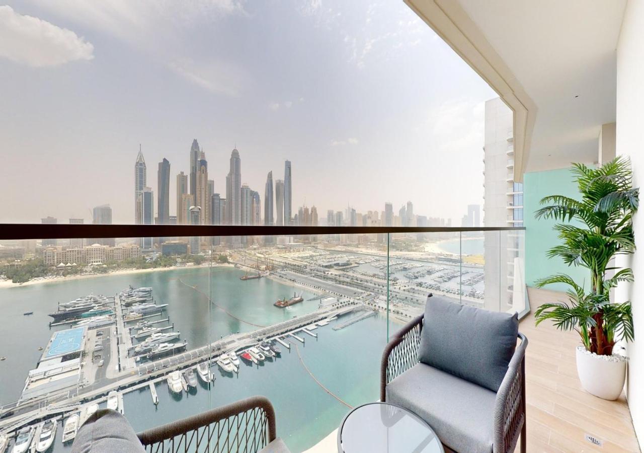 Waterfront ,high Floor 2bed With Private Access Apartment