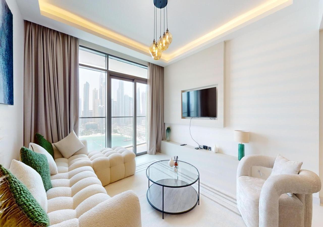 Apartment Waterfront ,high Floor 2bed With Private Access Dubai
