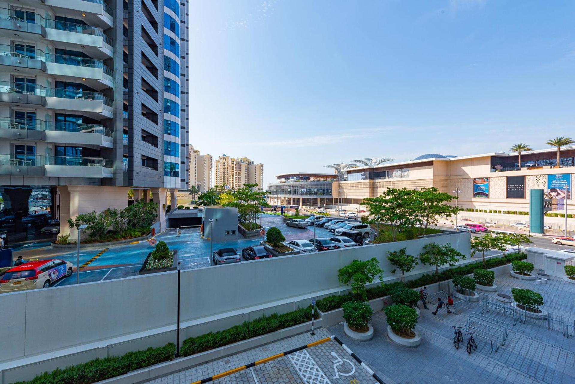Apartment Signature At Seven Palm