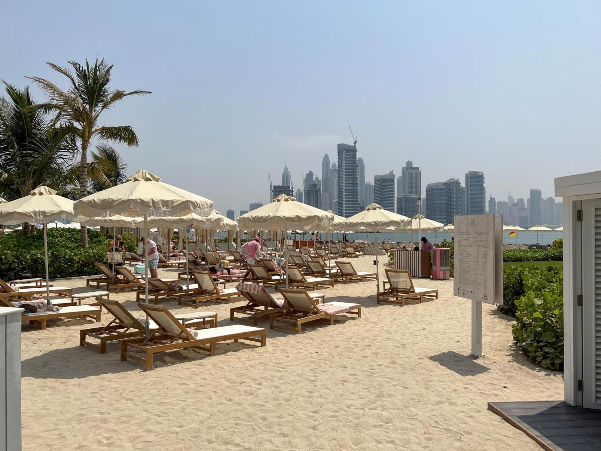 Signature At Seven Palm * Dubai