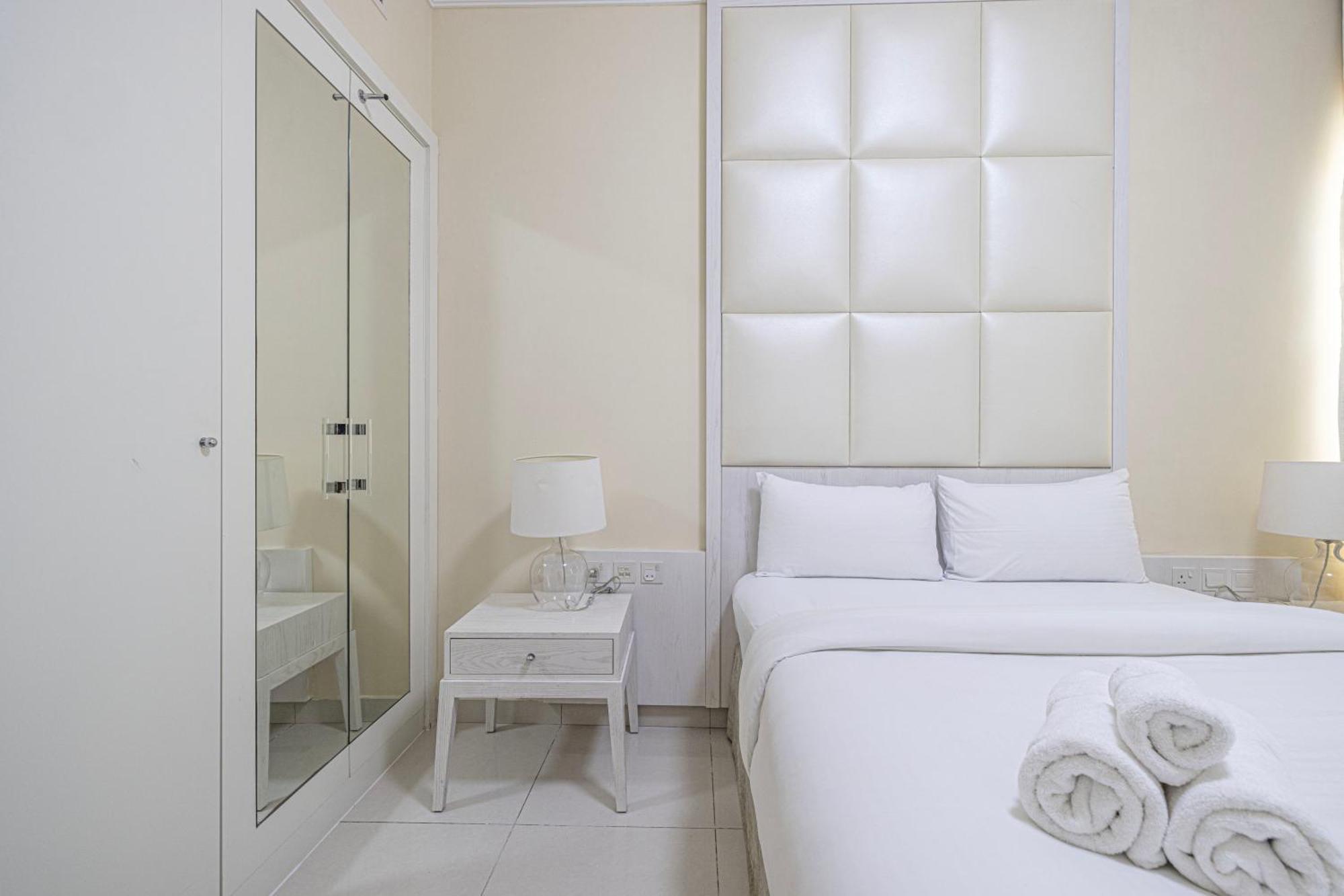 2 Minute Walk To Mall - 3 Bedroom Burj Khalifa View With Pool And Apartamento *